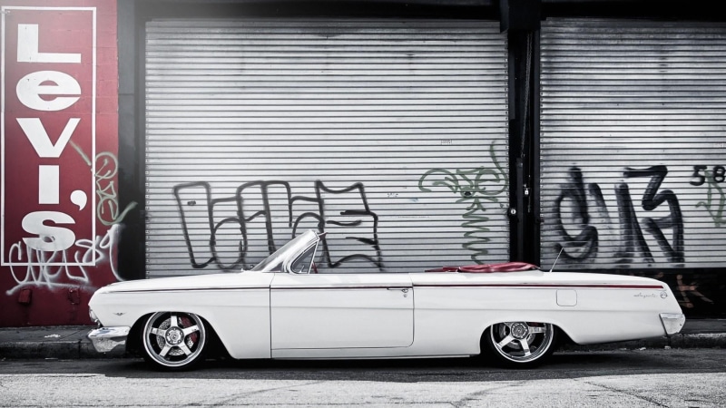 chevrolet impala, metal, mode of transportation, built structure, no people, white car, graffiti, architecture, vehicle, land vehicle, day, 1080P, impala