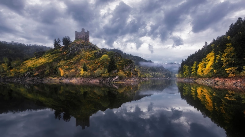symmetry, 1080P, tranquility, outdoors, plant, castle, sky, change, no people, day, autumn, scenics - nature, idyllic, nature, tree, body, water, cloud - sky