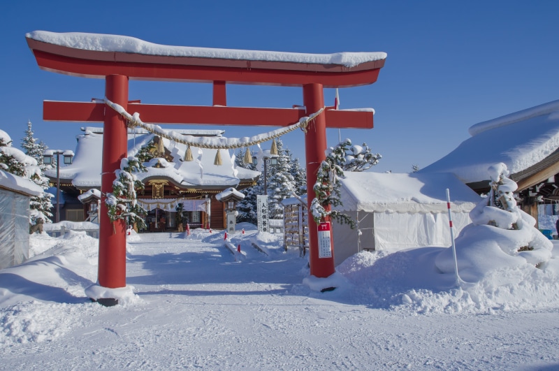 white color, hokkaido, day, nature, buddhism, belief, sky, architecture, snowcapped mountain, winter, japan, blue, temple, sunlight, spirituality, 5K