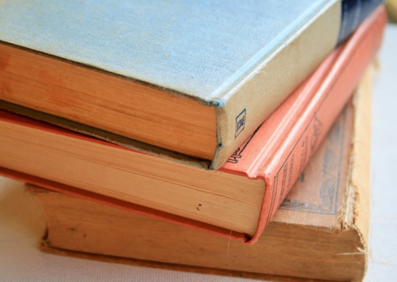 read, no people, wood - material, history, reading, cover, blue, manuscript, old, document, book, words, antique, writing, 1080P, leather, media, letter