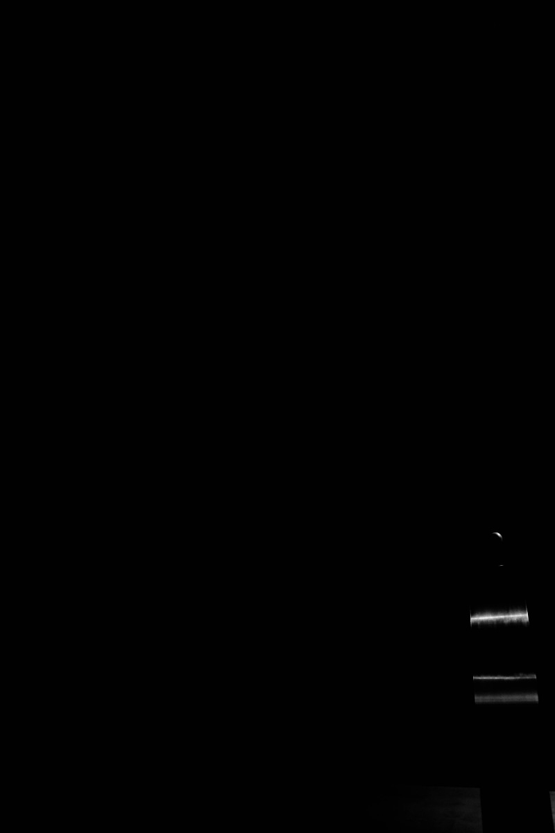 education, wood - material, profond, no people, white, apple, domestic room, black, minimalist, metal, deep, empty, absence, indoors, architecture, dark