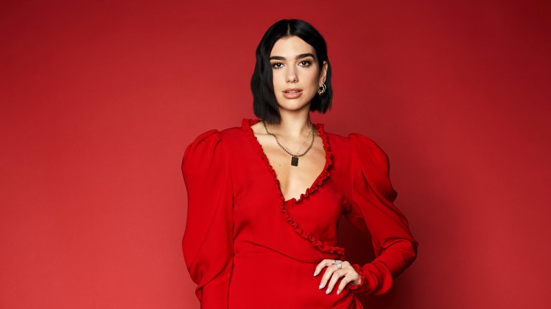 Singer, 2K, English, Dua Lipa, Short Hair, Singers, Red Dress, Black Hair
