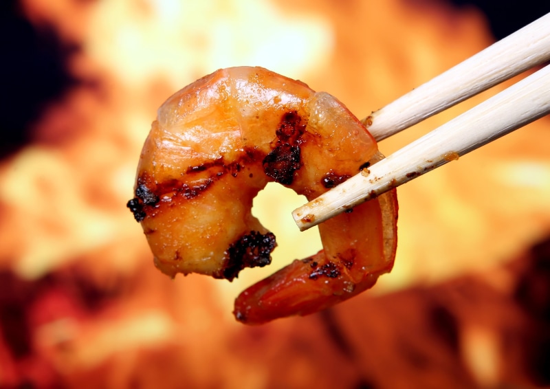 kitchen utensil, weight, organic, scallops, japanese, yellow, chop, selective focus, prawns, health, indoors, meal, good, restaurant, food, cooking, salad