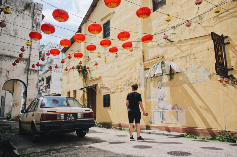 city, house, car, street, t, tourist, colorful, heritage, old, lantern, built Structure, asia, city Life, day, person, men, travel, sunlight, daylighy