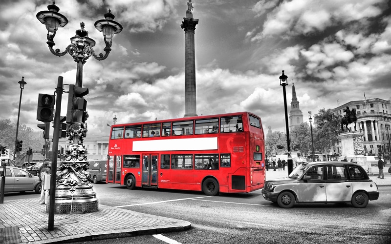street, white, night, london, england, city, 2K, road, lights, black, blur, bus