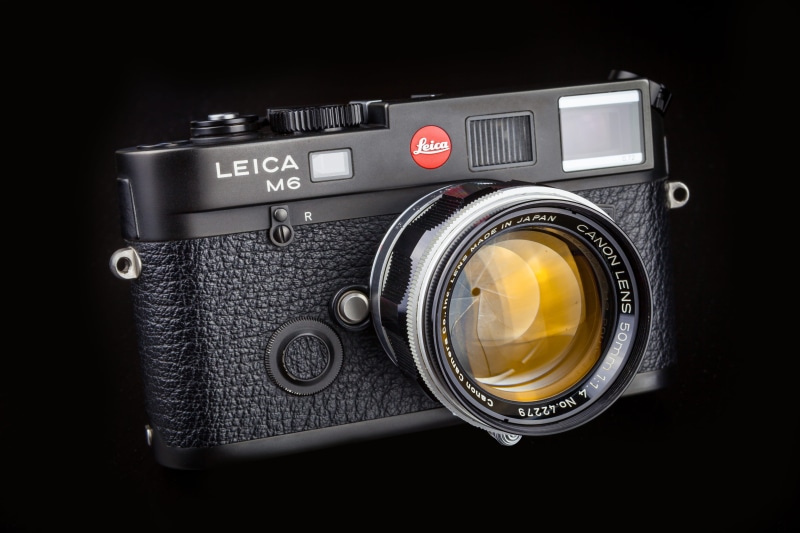 35mm, m6, chrome, digital camera, photographic equipment, retro styled, canon, technology, lens - eye, electrical equipment, antique, still life, studio shot