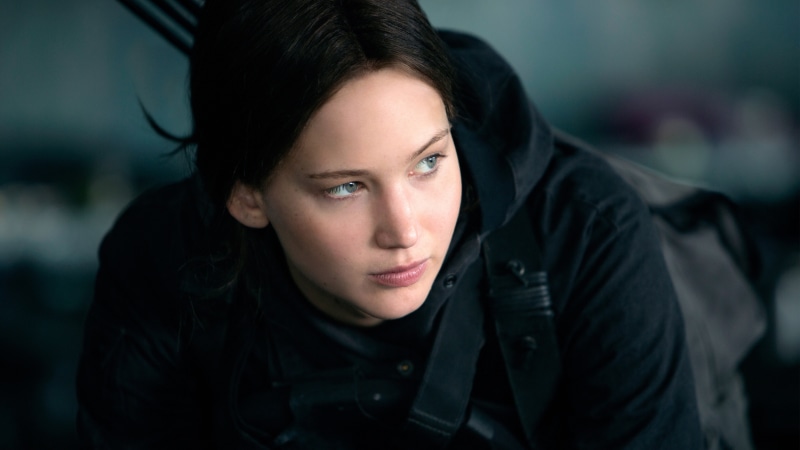 focus on foreground, looking at camera, clothing, dark, hairstyle, teenager, actress, beautiful people, serious, women, Jennifer Lawrence, adult, beauty