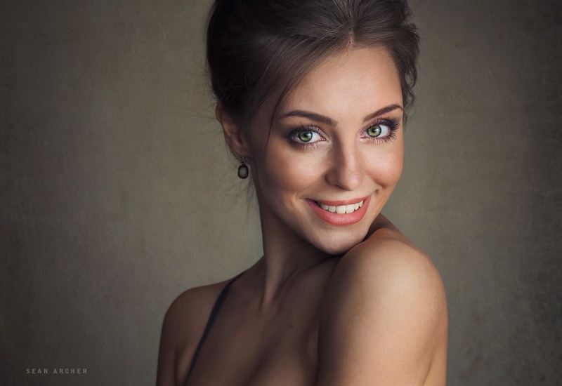 Sean Archer, green eyes, smiling, Anastasiya Peredistova, portrait, 1080P, brunette, women, simple background