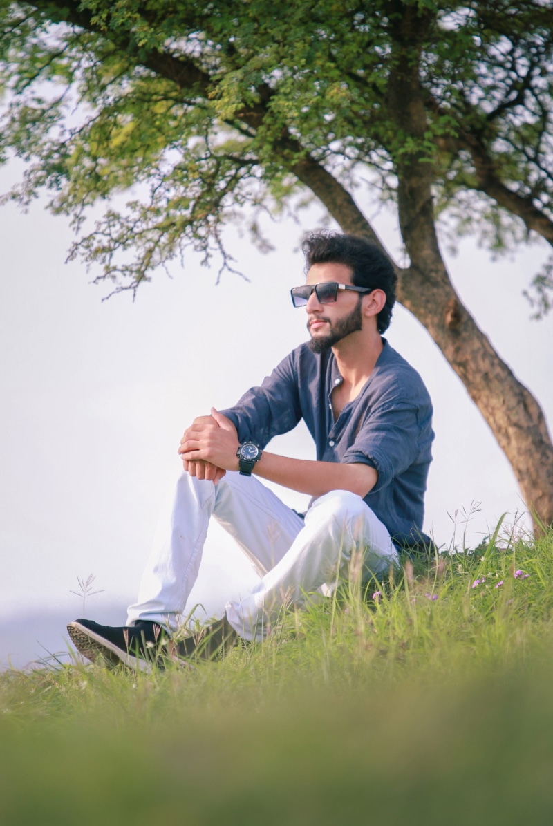 5K, leisure activity, male model, real people, outdoors, nature, fashion, color, young adult, pose, stylish, plant, grass, lifestyles, look, attractive