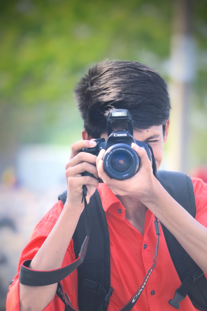 headshot, photographing, front view, camera - photographic equipment, portrait, camera, holding, smart boys, occupation, real people, photographic equipment