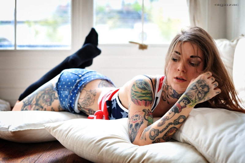 childhood, shorts, casual clothing, blue, leisure activity, indoors, girls, real people, women, tank, lying, sofa, bed, females, pose, adult, Giovanni Zacche
