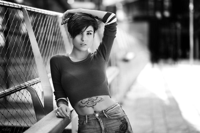 focus on foreground, women, lifestyles, front view, young women, hairstyle, 500px, looking away, day, adult, monochrome, beautiful woman, real people, young adult
