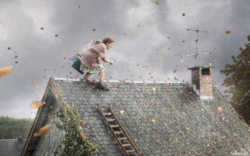 architecture, gray, storm, lifestyles, 720P, roof, tiles, boys, ladders, real people, childhood, child, casual clothing, building exterior, leisure activity