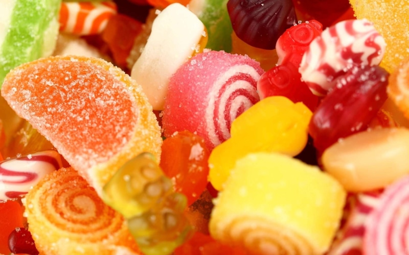 food, unhealthy eating, indoors, red, refreshment, food And Drink, candies, yellow, choice, gourmet, sugar, gummy, gelatin Dessert, dessert, slice, tasty