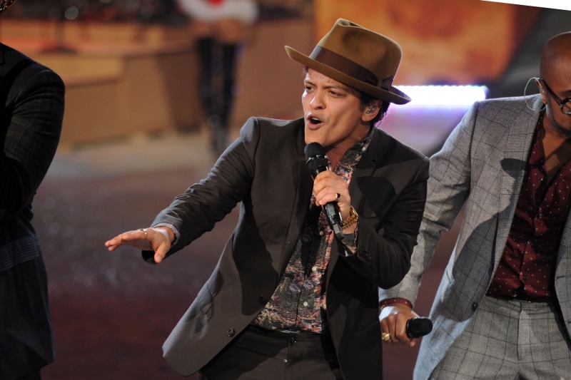 r b, reggae, 2K, soul, rock, pop, bruno, mars