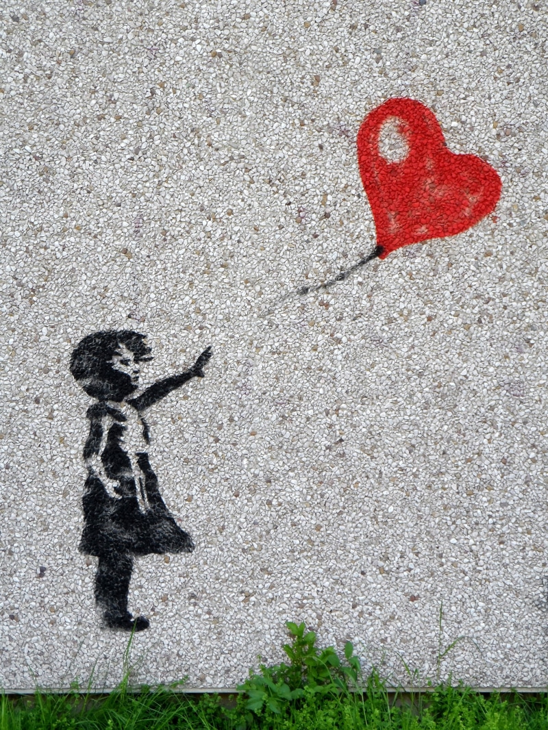 separate, drawing, divorce, farewell, longing, graffiti, goodbye, float, cartoon, heart shape, red, representation, wind, loving, fly, windy, wave, graffito