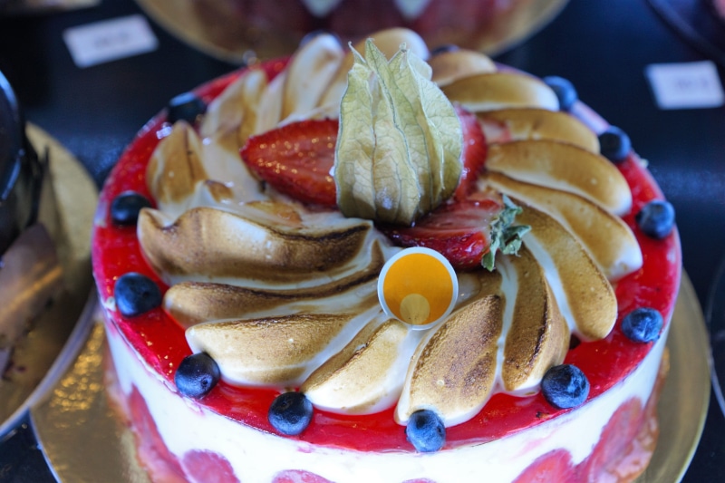 close-up, protein, baked goods, color, sweetness, fruit, indoors, vegan, no people, celebration, appetite, breakfast, healthy, love, spelt bread, break