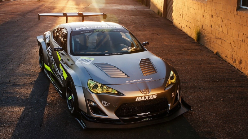 road, cab, street, wheeled vehicle, cars, sport, power, sports, luxury, engine, automobile, traffic, tire, sports car, motor, motor vehicle, wheels, model