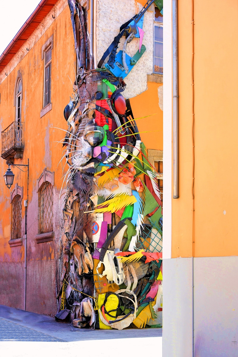house, pop art, variation, messy, day, history, rabbit, outdoors, choice, attraction, portugal, painted wall, clothing, entrance, city, building exterior