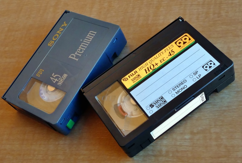 technology, video, vintage, film, device screen, movie, still life, non-western script, camera, old, 5K, wooden, western script, fuji, rewind, portable information device