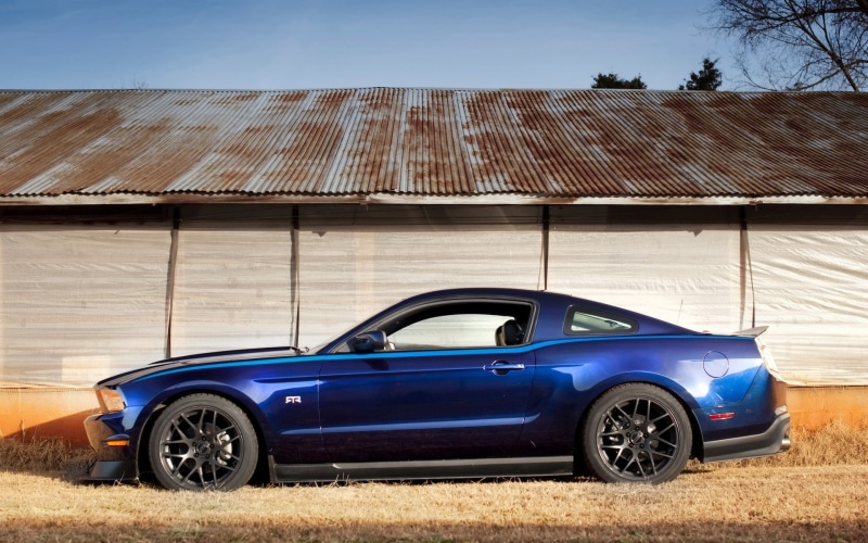day, transportation, mode of transportation, outdoors, car, Ford Mustang, nature, architecture, 1080P, garage, motor vehicle, roof, building, sky, blue cars