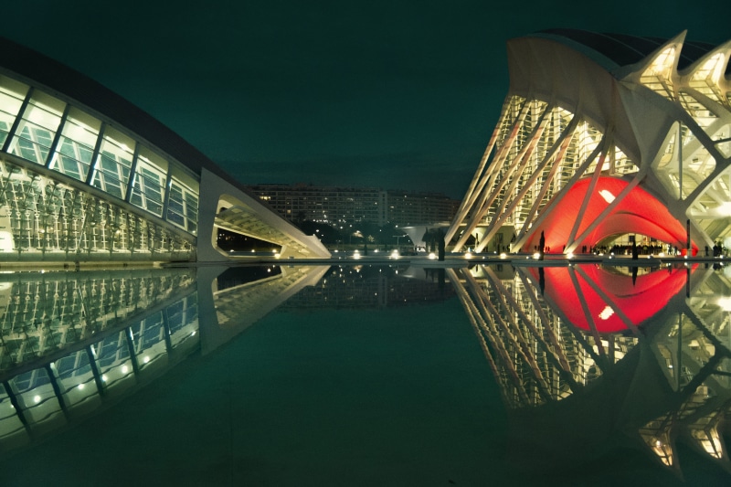 4K, no people, modern, water, building exterior, day, outdoors, reflection, ciencias, calatrava, sky, architecture, shape, lake, valència, travel destinations