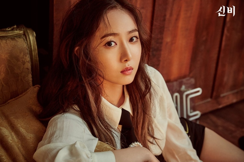 headshot, hairstyle, Asian, contemplation, beauty, long hair, child, portrait, Sowon, hair, Eunha, South Korea, SinB, dancer, 720P, musician, innocence