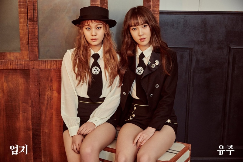 fashion, portrait, beautiful woman, hat, hairstyle, two people, sitting, Asian, front view, dancer, Umji, women, Sowon, uniform, Yuju, brunette, young adult