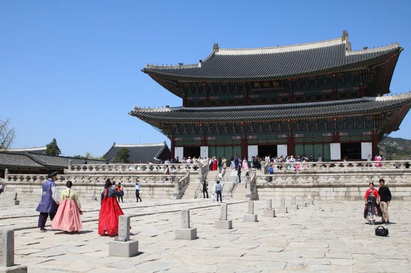 5K, palace, temple, gyeongbok palace, architectural column, traditional, women, republic of korea, outdoors, the past, travel destinations, history, built structure