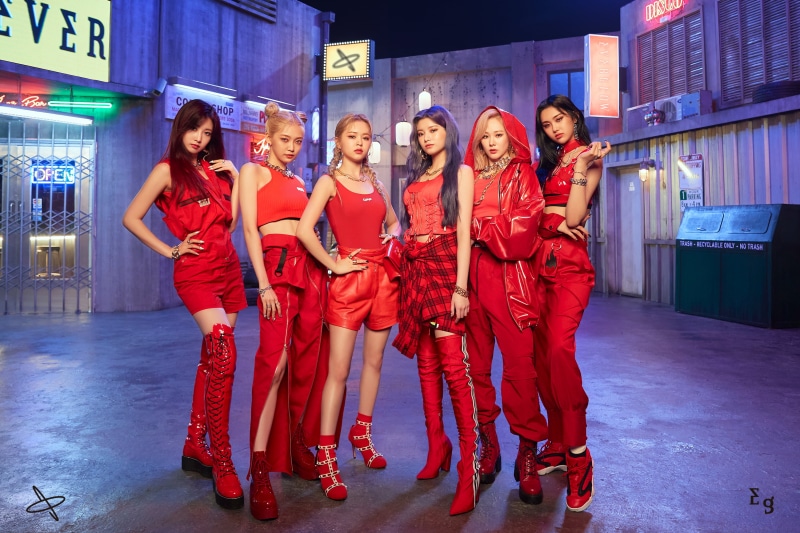 EVERGLOW, Wang Yiren, E:U (Park Jiwon), Aisha (Heo Yoorim), 2K, K-pop, Mia (Han Eunji), Sihyeon (Kim Sihyeon), Onda (Jo Serim)