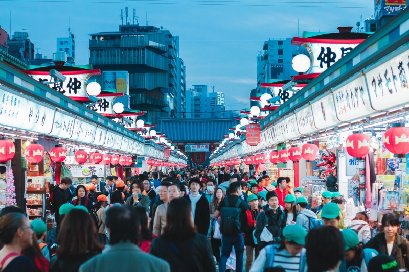 building, adult, crowd, people, shrine, real people, city, building exterior, street, men, nakamise, bazaar, tokyo, city life, light, ri, leisure activity