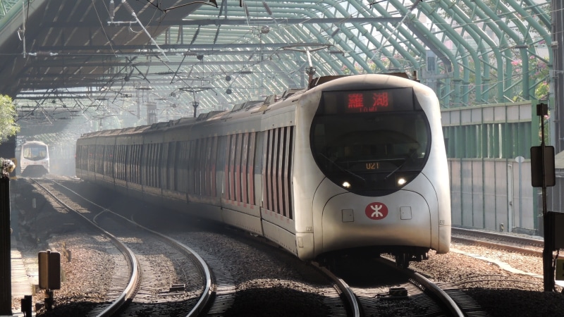architecture, railroad station, modern, railroad track, land vehicle, city, day, train - vehicle, passenger train, no people, railroad station platform
