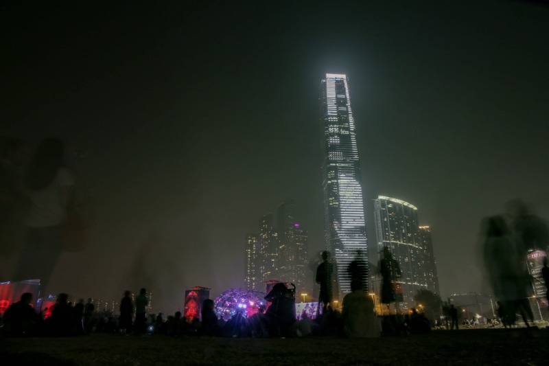 modern, sky, hong kong, city, icc, tourism, kowloon, urban skyline, illuminated, nightlife, highrise, tall - high, built structure, dark, people, metropolitan