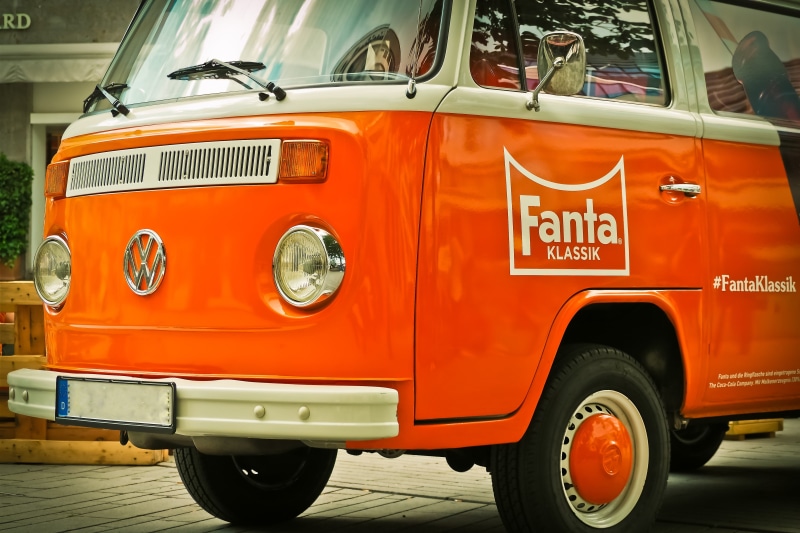 white, motor vehicle, bus, vw bulli, volkswagen vw, parking, bulli, automotive, red, public transportation, fun, western script, day, oldtimer, city, number
