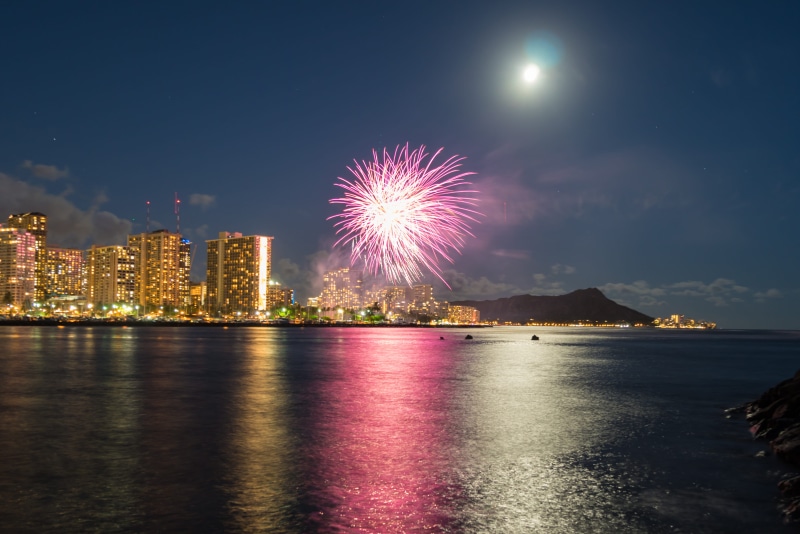 diamond head, built structure, exploding, architecture, honolulu, nature, building, no people, red, full moon, moon, oahu, sony, long exposure, calm, hawaii