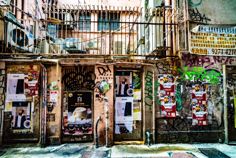 spoke, old, business, pavement, art and craft, building, hong kong, wall, no people, dytime, graffit, human representation, art, city, day, graffiti, color