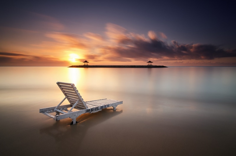 village, horizon, waterfront, photography, beauty in nature, idyllic, white, motion blur, lounge, no people, landscape, deck chairs, Indonesia, chair, luxury