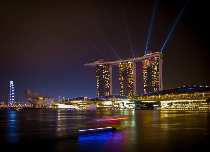 hotel, laser, nightlight, water, modern, photo, sky, building, bay, luxury, travel Locations, city, built Structure, architecture, dusk, night, motion