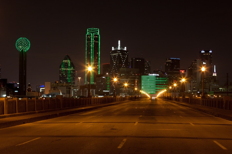 road, architecture, sky, built structure, financial district, no people, skyscraper, street light, the way forward, transportation, nature, 2K, Lights
