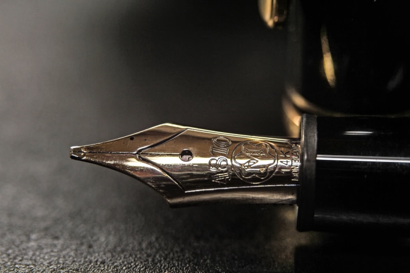 antique, fountain, studio shot, ornate, writing tool, fountain pen, black background, steel, wealth, fountain pens, single object, metal, 5K, luxury, still life