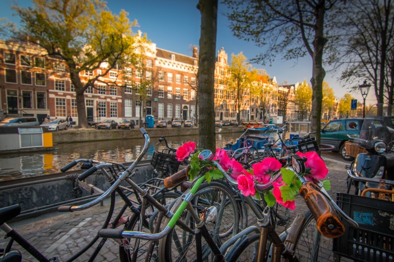 outdoor, dutch Culture, near, lantern, river, urban Scene, outdoors, residential, dutch, travel, facades, quay, mode of transportation, street, water, red