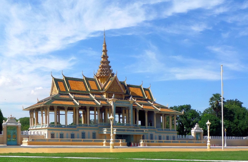 spire, pavilion, cloud - sky, the past, palace, plant, built structure, travel destinations, city, nature, architecture, history, building, outdoors, monarchy