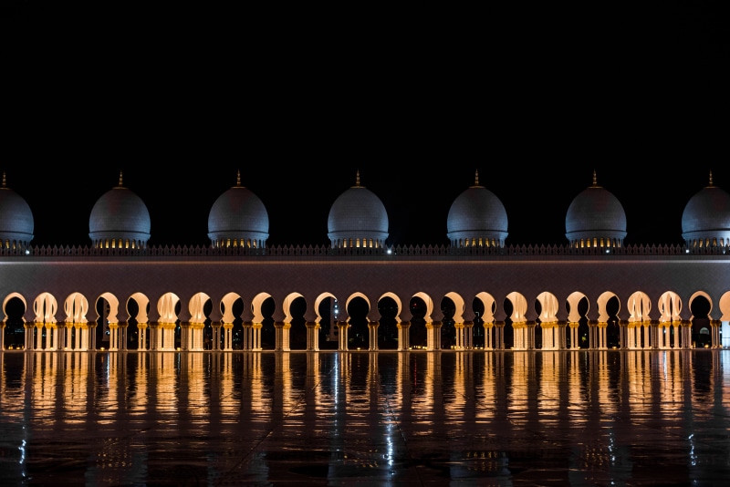 illuminated, uae, mosque, nature, architecture, place of worship, row, arch, building exterior, travel destinations, blue, 5K, waterfront, muslims, grand