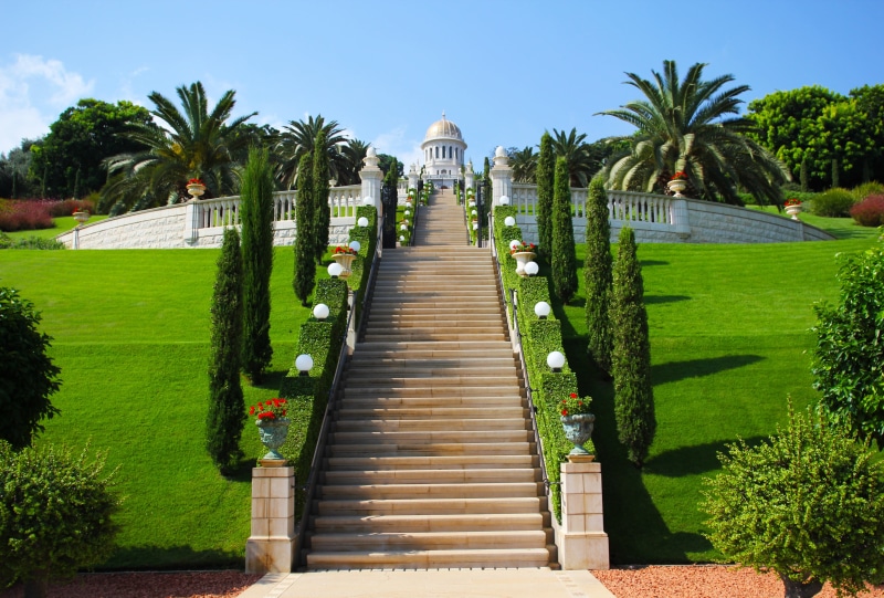 empty, tourist, brown, terraced, middle, palms, formal, 4K, pray, sunlight, monument, ornate, building exterior, outdoors, footpath, sky, no people, hill