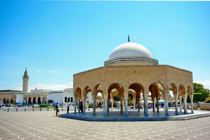 tourism, kiosk, travel destinations, sky, incidental people, clear sky, monastir, bourghiba, building exterior, built structure, city, 4K, place of worship
