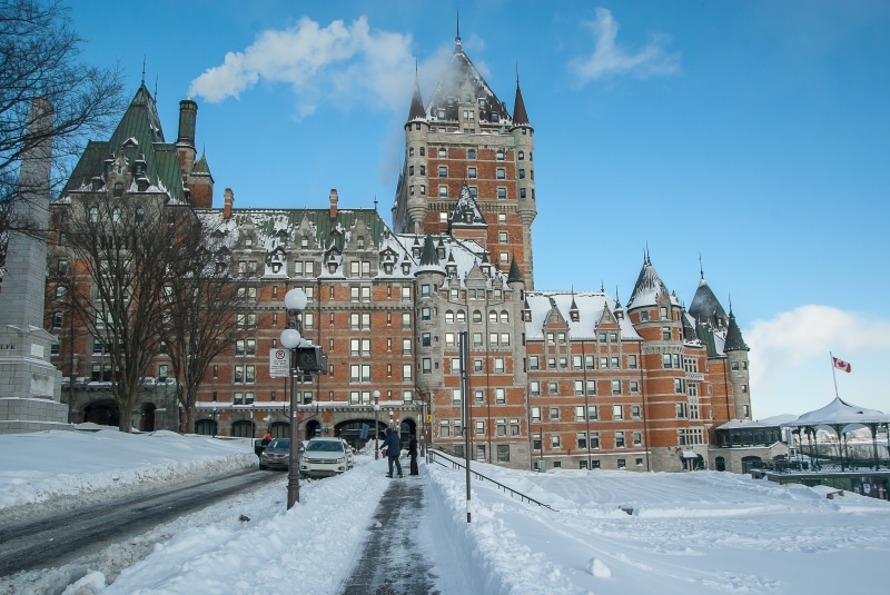 day, incidental people, 4K, covered, château frontenac, street, building, transportation, cold temperature, city, daytime, built structure, hotel, architecture