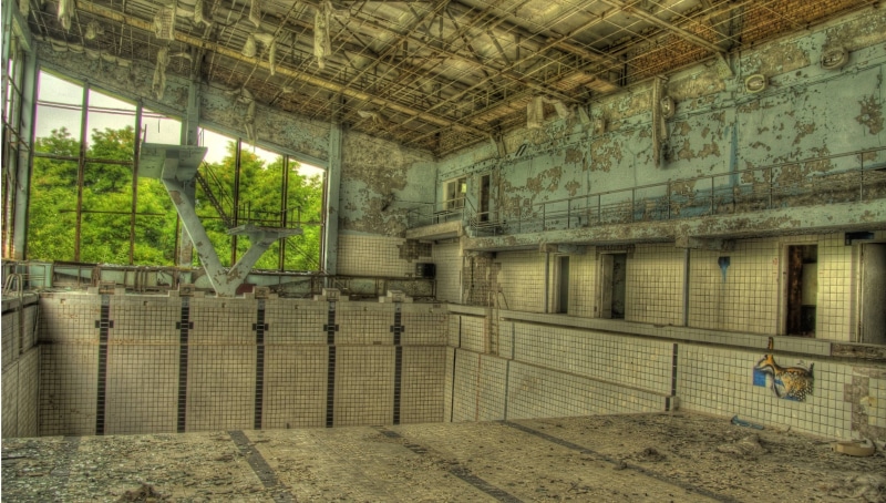 obsolete, building, no people, day, run-down, deterioration, staircase, ruined, architecture, railing, old, steps and staircases, abandoned, damaged, indoors
