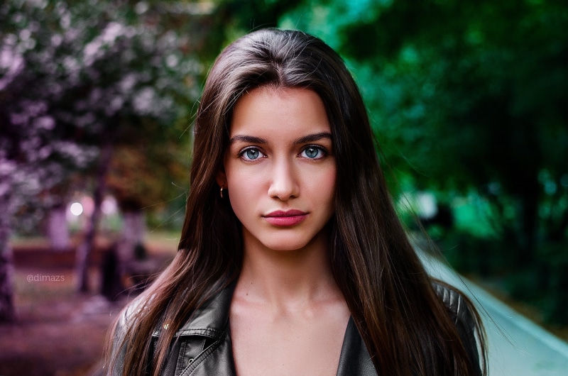 dark hair, blue eyes, face, 1080P, adult, front view, human face, young women, teenager, tree, young adult, beauty, one person, brown hair, body part