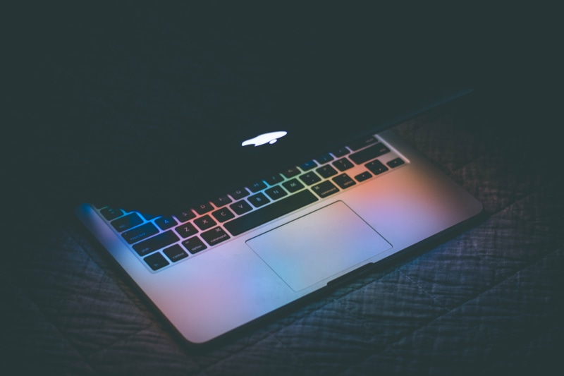 no people, arts culture and entertainment, communication, equipment, studio shot, colour, rainbow, 5K, apple, computer, bed, computer equipment, shine