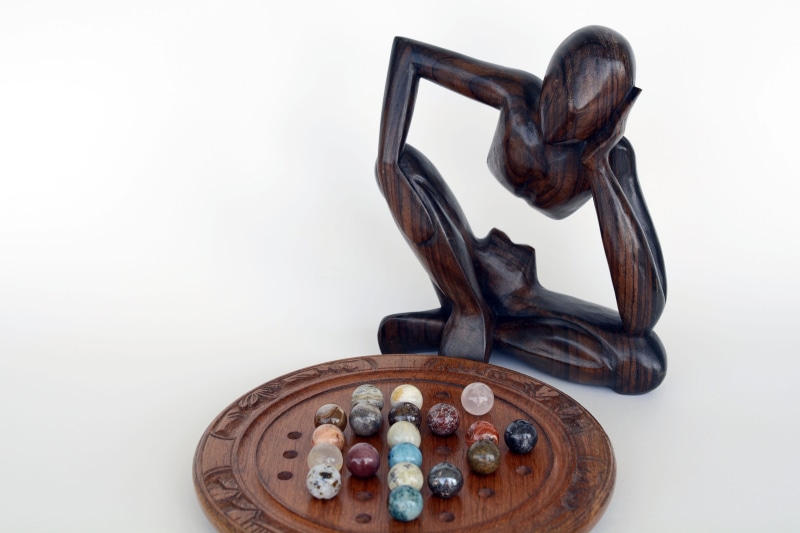 leisure, solution, antique, at a loss, rusty, cut out, white background, play, question mark, studio shot, consider, still life, logically, board, craft